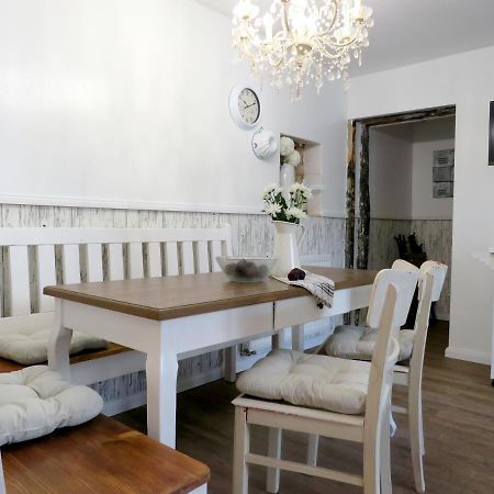 Gut Brueggen Apartment Kerpen  Bagian luar foto