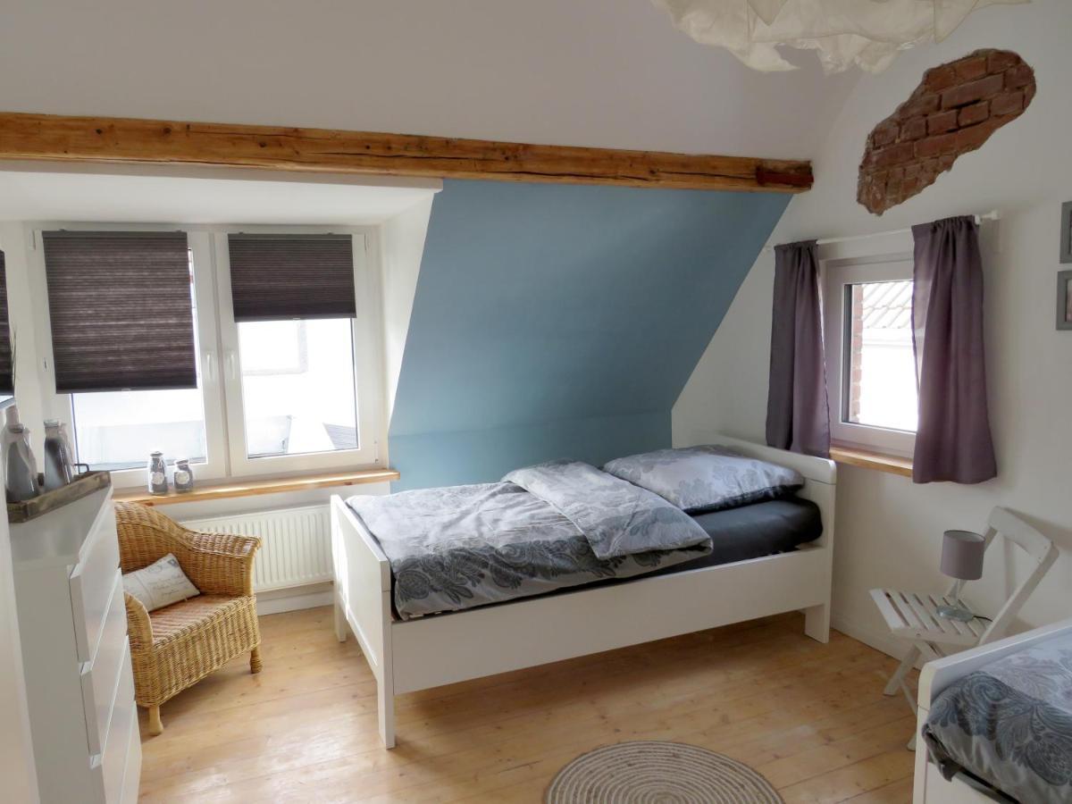 Gut Brueggen Apartment Kerpen  Bagian luar foto