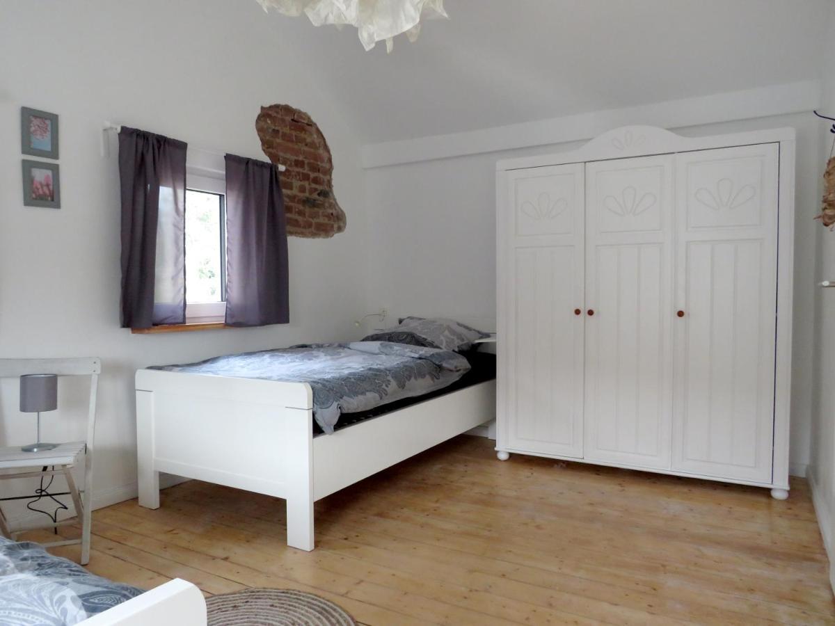Gut Brueggen Apartment Kerpen  Bagian luar foto