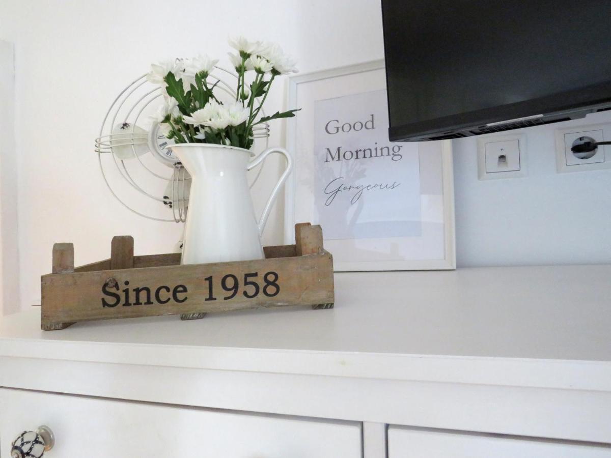 Gut Brueggen Apartment Kerpen  Bagian luar foto